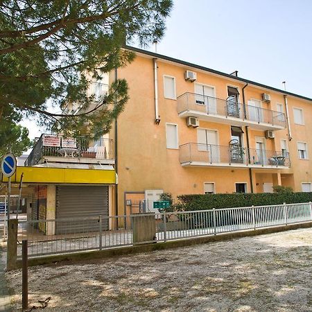 Villa Hanna Lido di Jesolo Exteriör bild