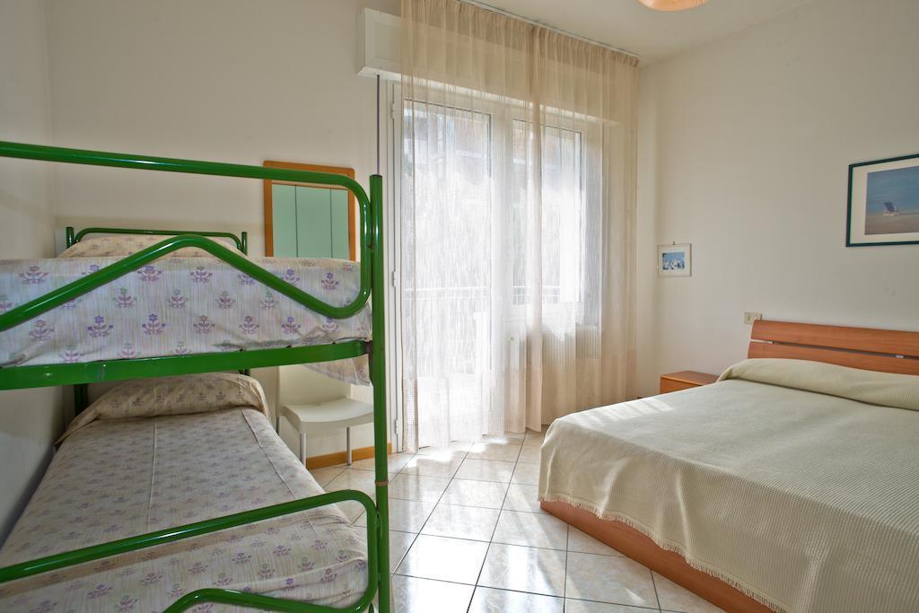 Villa Hanna Lido di Jesolo Rum bild